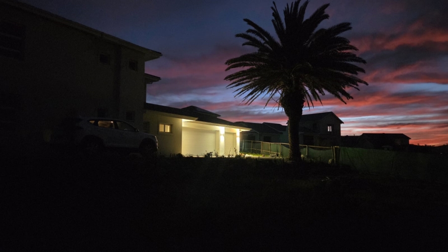 5 Bedroom Property for Sale in Baron View Western Cape